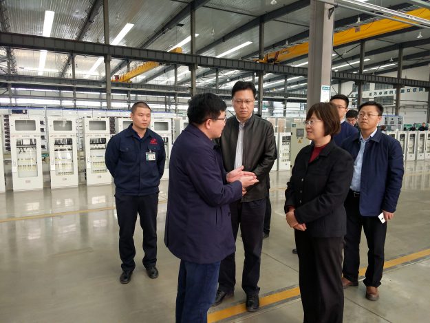 许昌市发改委主任彭占亭,城乡一体化示范区主任魏学彬等领导陪同调研
